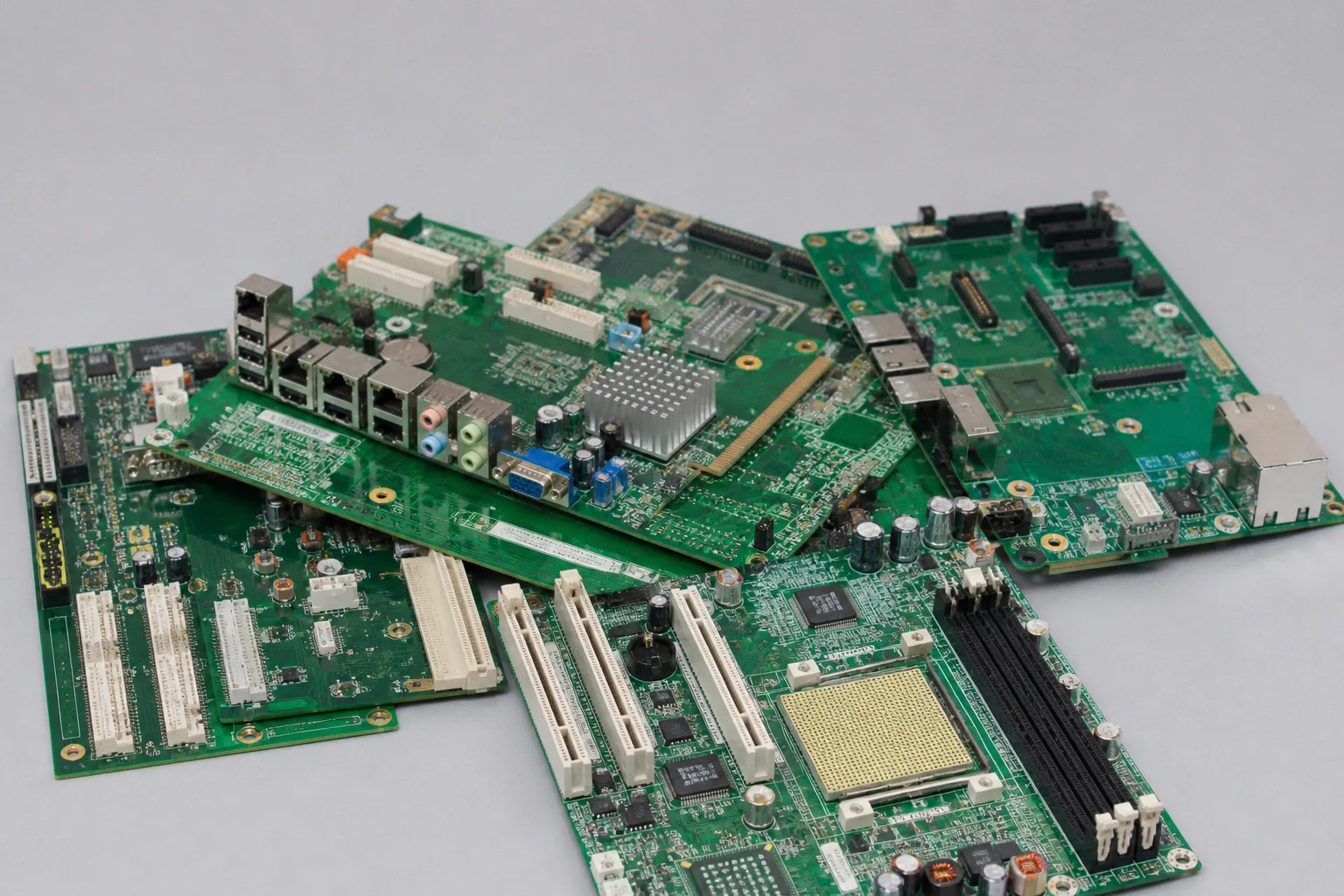 Chinas PCB-Industrie investiert Milliarden in High-End-Fertigungskapazitäten